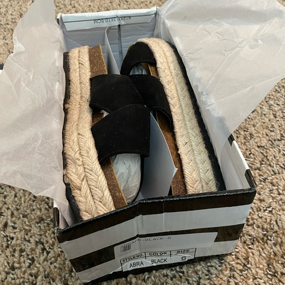 Camel Threads black slide wedges - Picture 5 of 5